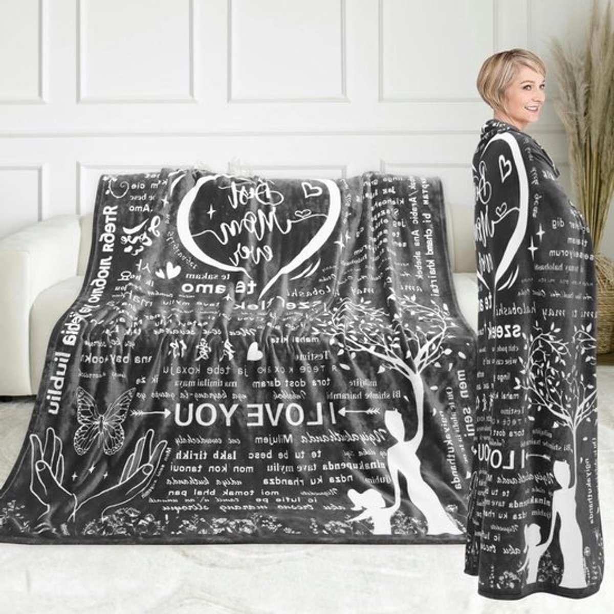 Deken met 100 talen - Liefdesdeken Plaid - Cadeau geven - Levensboom vlinder design - 180 x 140 cm - Grijs