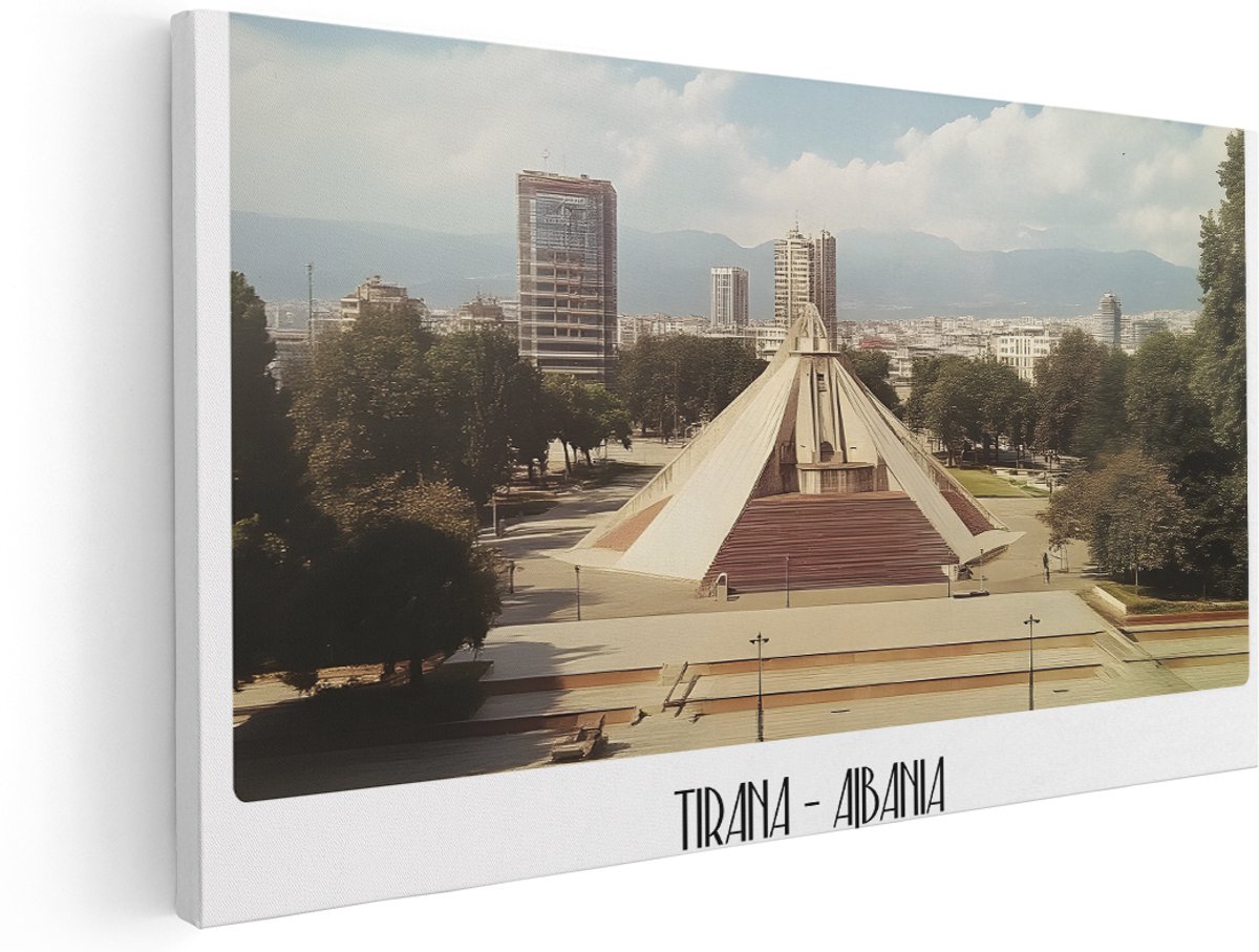 Artaza Canvas Schilderij Tirana Albanië - 160x80 cm - Groot - Wanddecoratie Monument - Muurdecoratie Stadsgezicht - Decoratie Kamer Accessoires