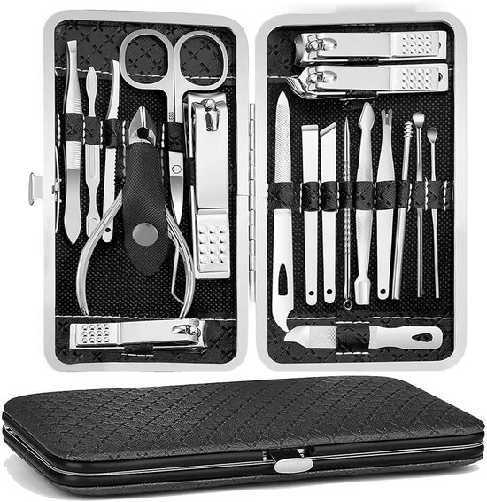 Zilverkleurige manicure set in een zwart gestructureerd etui, deels geopend.
