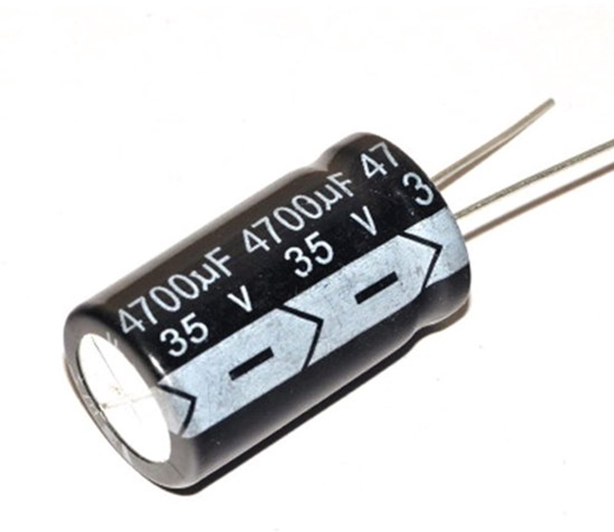 Electronica - 35V/4700uF aluminium electrolytische condensator