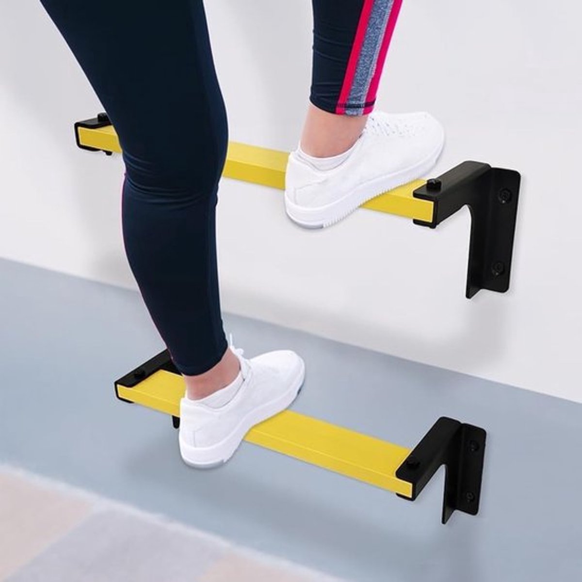 Wandladder Brandveilig - Muurvast - Zware Ladder - Draaggewicht 213 kg - Antislip - Betrouwbare Nooduitgang - Brandtrap