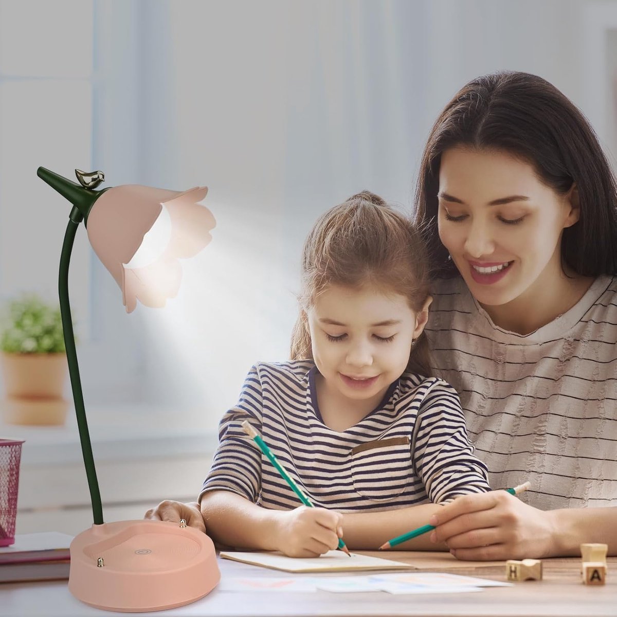 LED-Bureaulamp In De Vorm Van Een Bloem - Draadloze Tafellamp - Bureaulamp Voor Kinderen - Tafellamp Met 3 Kleurstanden En Dimfunctie — cadeau in Wonen & Interieur - foto 6