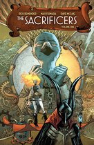 Couverture de 'The Sacrificers Volume One' avec une créature aviaire, une femme aux cheveux enflammés et une créature insectoïde.