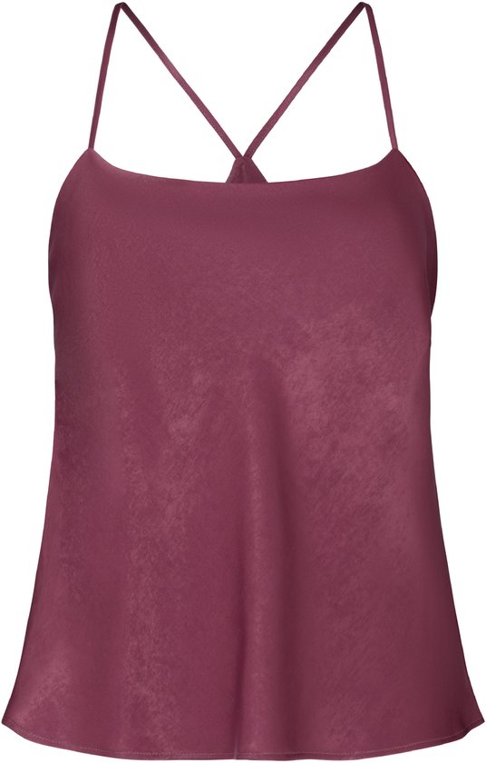 Roze satijnen cami top met gekruiste bandjes op de rug.