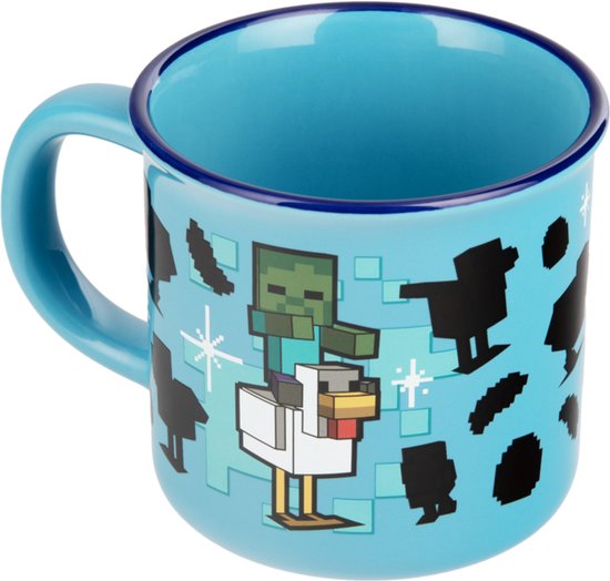 Turquoise mok met Minecraft-print van een zombie op een kip, omringd door kippen en silhouetten. Blå.