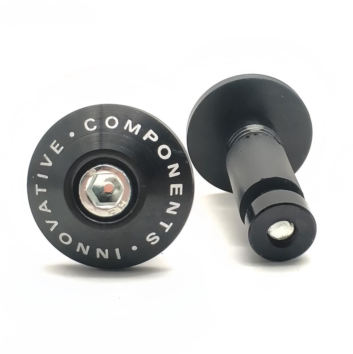 Dailygoods- Stuuruiteinden Gloednieuw - CNC Aluminiumlegering - Universeel - Motorfiets Handvat - Zwart - Eenvoudig te Installeren - Stuurplug