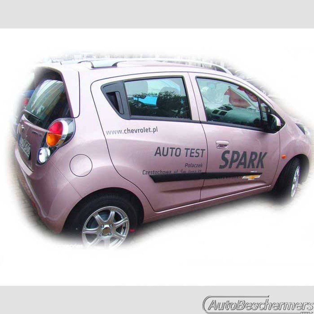 Stootlijsten set zwart voor Chevrolet Spark 03.2011-. De stootstrips zijn zelfklevend. Set a 4 stuks (#0029)