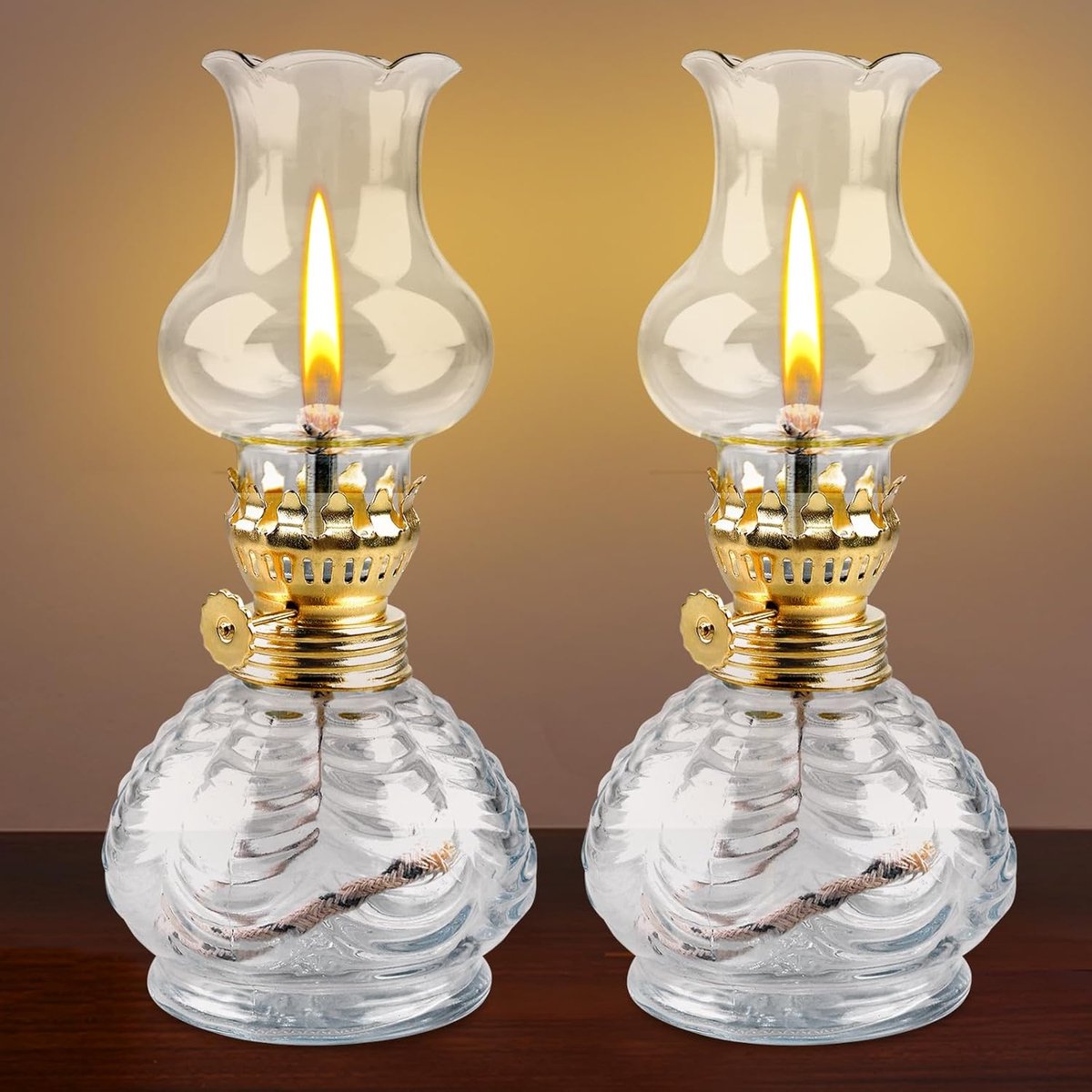 SnelShoppen - 2 Stuks Vintage Petroleum Lampen voor Binnen, Retro Kerosine Lichten met Verstelbare Vlam, Duurzaam Glas en Metaal, Ideaal voor Kamperen