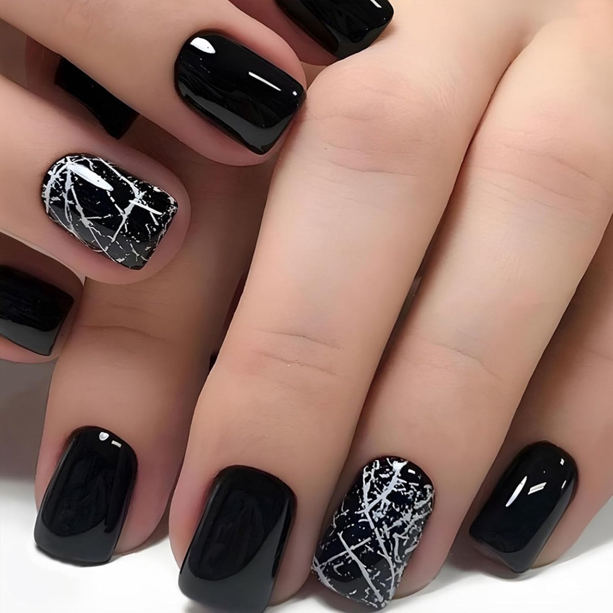 press-on nagels: Set van 24 kunstnagels wit, vierkant, acryl