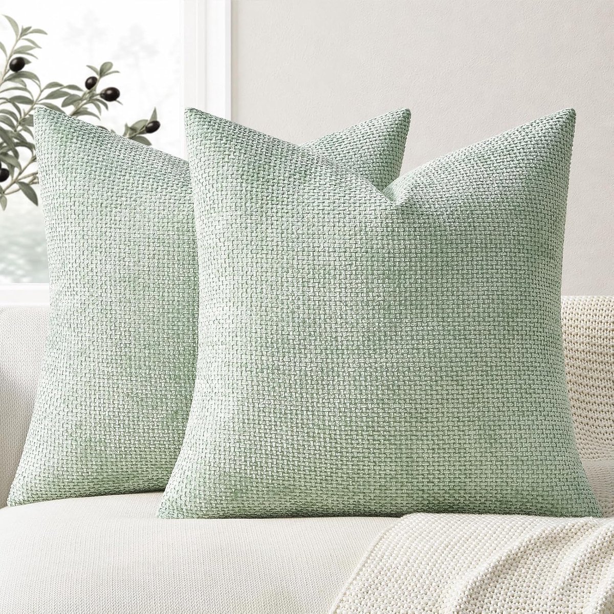 SnelShoppen - Set van 2 Fluffy Chenille Kussenslopen 60x60 cm in Saliegroen - Boho Decoratie voor Woonkamer, Bed, Tuin en Balkon