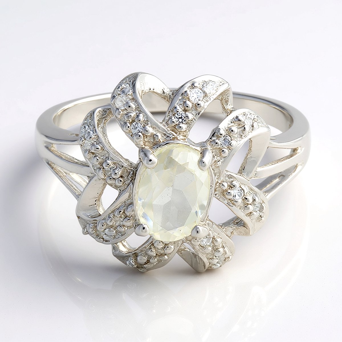 Cavill - Zilveren Ring Orthoklaas 0,6 ct Ovaal & Witte Topazen 0,087 ct - 925 Sterling Zilver - Elegante Damesring Madagaskar
