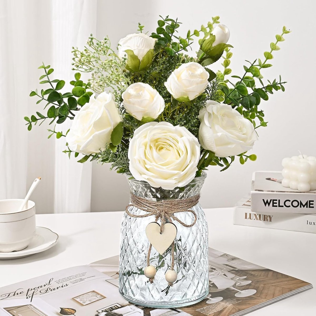 SnelShoppen - Artificial Flowers in Vase, Kunstbloemen Witte Rozen, Decoratieve Nephoef met Glazen Vaasje, Perfect voor Thuis, Keuken, Kantoor en Fees