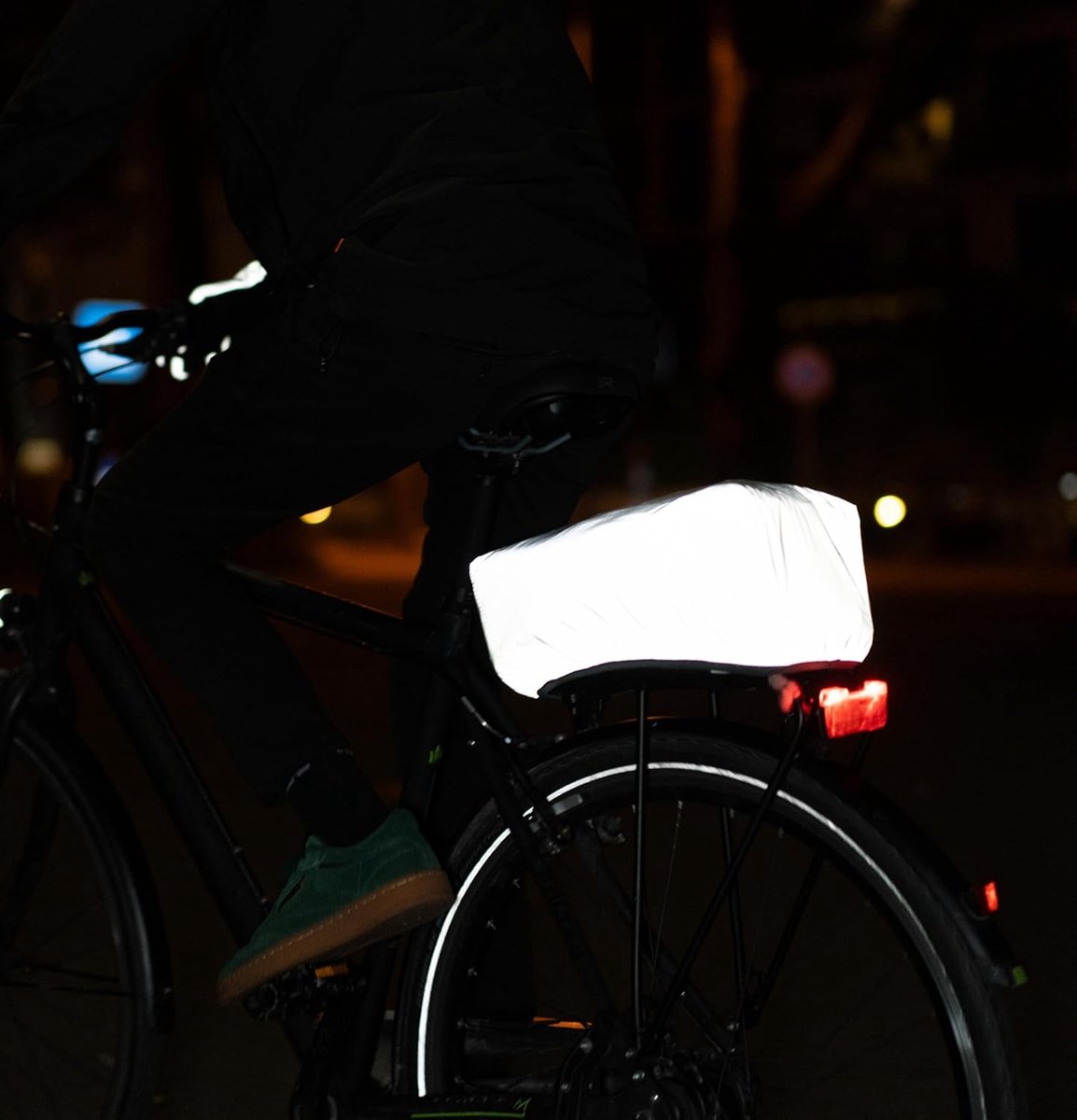 Thijox - Valkental Reflecterende Regencape 10L - Waterdichte Fietstas Regenhoes - Compatibele Trunk Bag met Elastiek en Buiten Vakken - Ideaal voor Fi