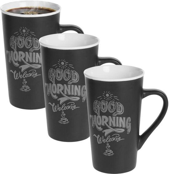 Set van drie identieke zwarte, hoge mokken met witte binnenkant en 'Good Morning Welcome' tekst.