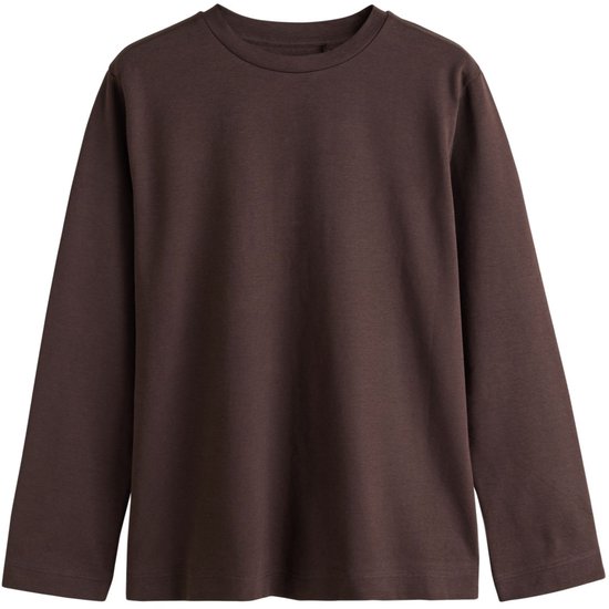 Bruin T-shirt met lange mouwen en ronde hals.