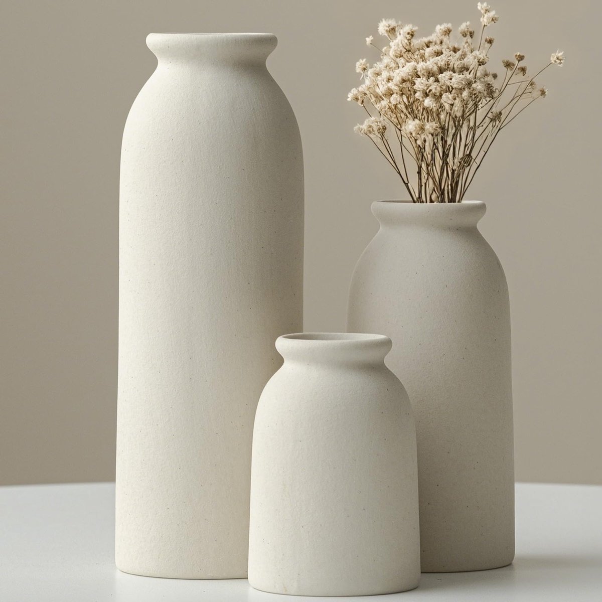 SnelShoppen - Set van 3 Kleine Keramische Vazen voor Huisdecoratie - Rustiek Boerderij Tafeldecoratie - Beige Minidecoratie voor Woonkamer, Keuken en