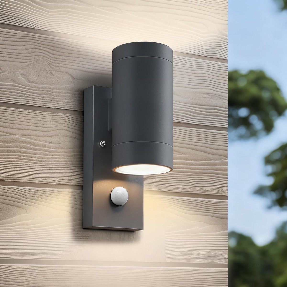 Bewegingssensor Buiten Wandlampen, IP65 Waterdicht, Aluminium Up Down Verlichting met GU10 Fitting, Perfect voor Voordeur, Terras of Tuin, Modern Design en Energiezuinig