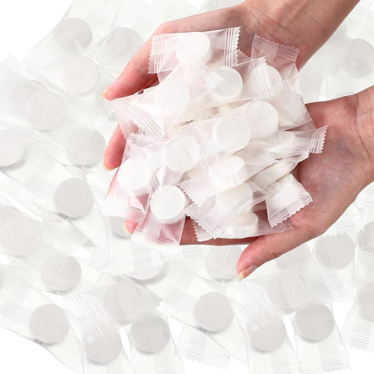 SnelShoppen - 50 Stuks Wegwerp Gecomprimeerde Katoenen Handdoeken, Mini Handdoeken Tablets, Reis, Thuis, Schoonmaak, Camping, Outdoor, Sport, Hygiënis