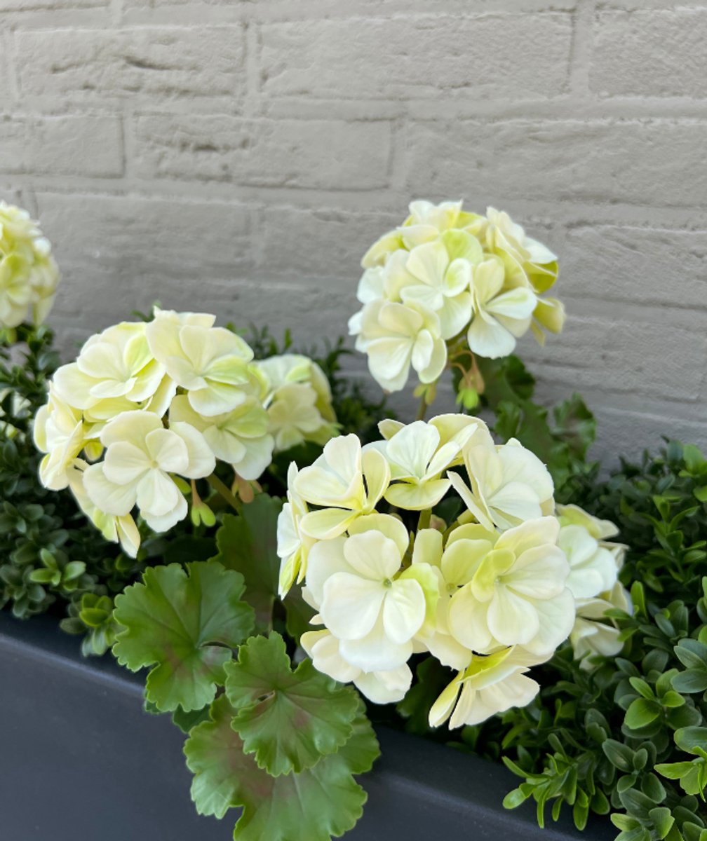 Geranium kunstboeket 38cm wit UV