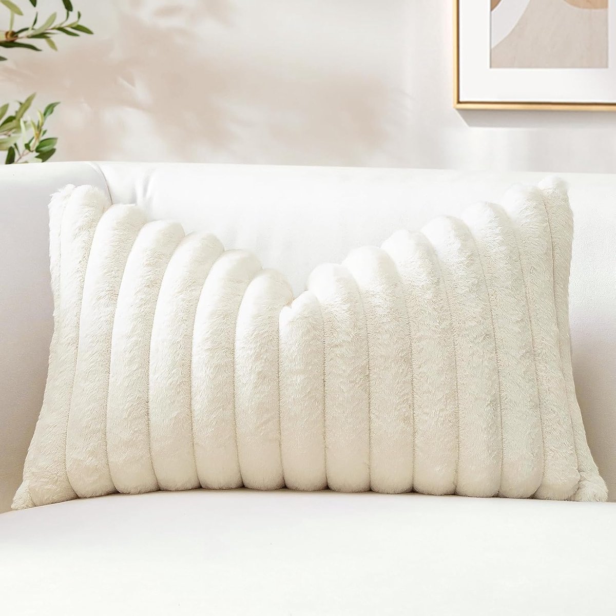 SnelShoppen - Decoratieve Kussenhoezen 40x60cm - Cream White Faux Rabbit Fur - Zachte Pluche Striped Kussens voor Sofa en Slaapkamer - 16x24 Inch Velv