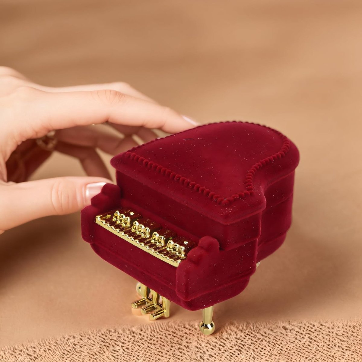 Compacte Sieradenopbergdoos in Piano Vorm, Ideaal voor Oorbellen, Ringen en Kettingen, Perfect voor Reizen en Moeders met een Eenvoudig Ontwerp