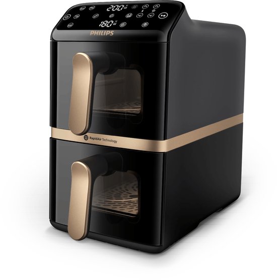 Zwarte Philips Airfryer met gouden accenten en dubbele lades. Eén lade bevat broccoli, de andere kip.