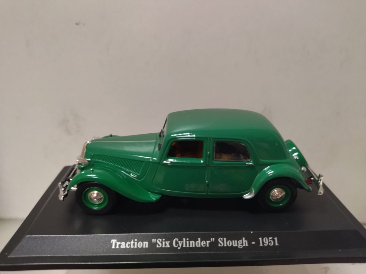 Modelauto Citroen Traction six cylinder Slough 1951 green - Schaal 1:43