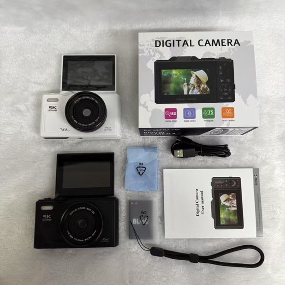 Digitale Camera - 5K Opvouwbaar Scherm - 64MP Ultra HD - 18x Zoom - Compact - Zwart - Inclusief 64GB SD Kaart