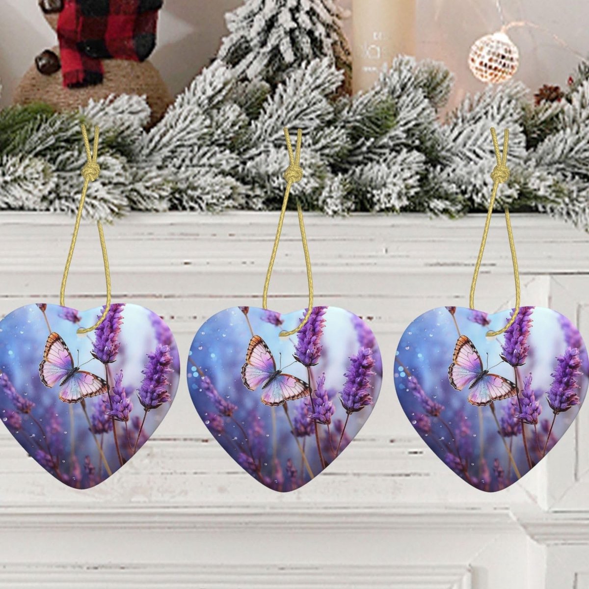 Keramisch Kerst Ornament Hart met Gouden Lint - Vlinder op Paarse Bloem