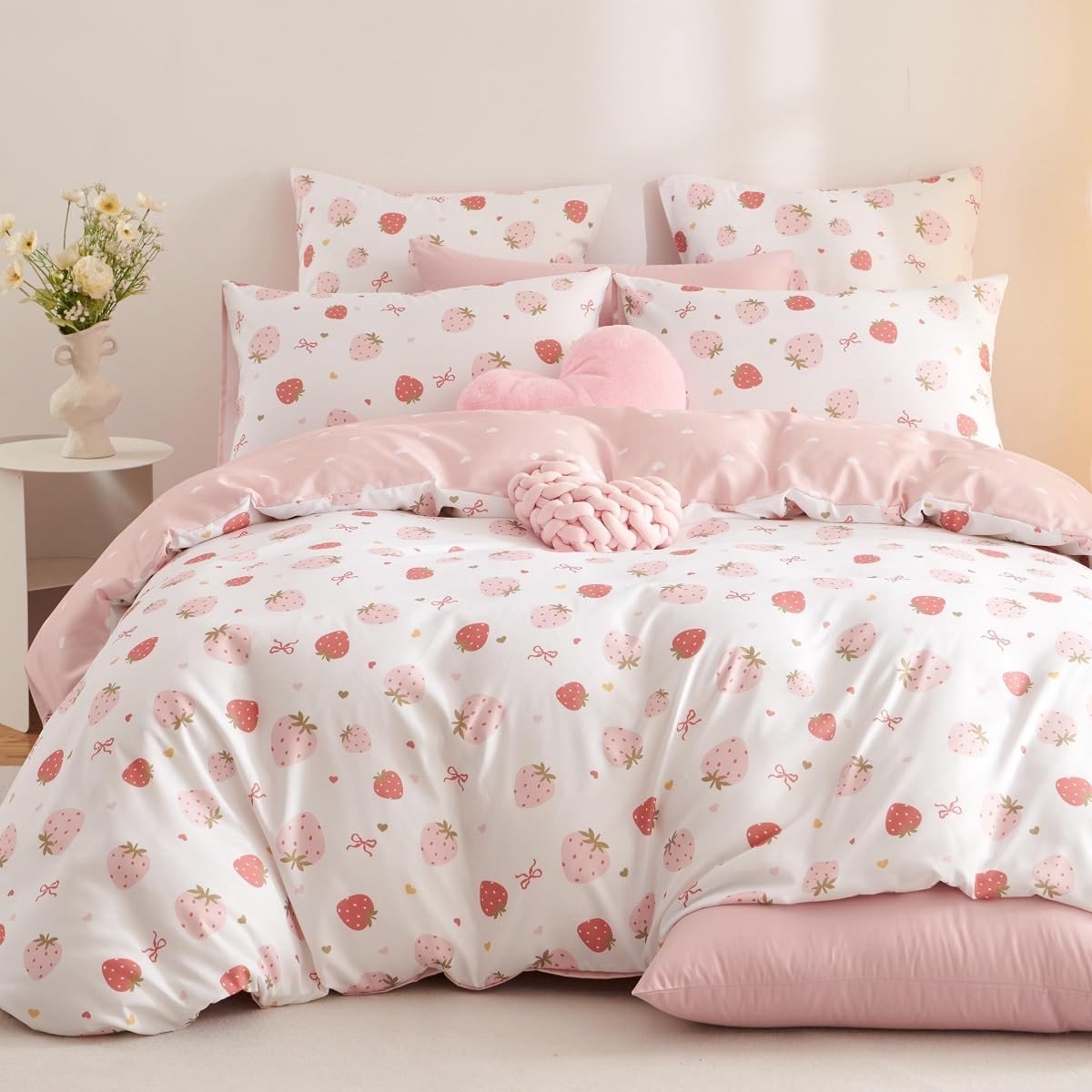 Beddengoedset 135 x 200 cm - Kawaii aardbeien - 2-delig