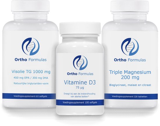Drie witte flessen van Ortho Formulas op een witte achtergrond. De flessen bevatten Visolie TG 1000 mg, Vitamine D3 75 µg en Triple Magnesium 200 mg.