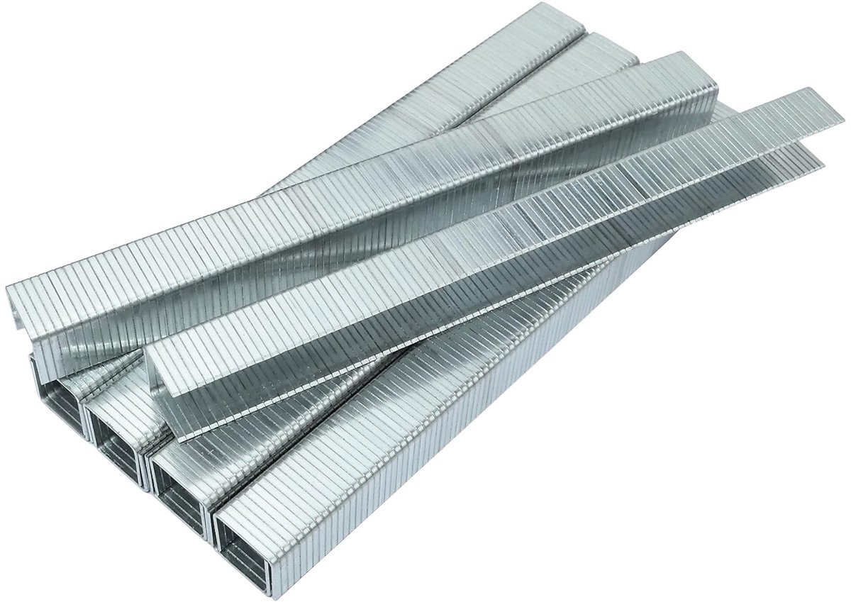 - C58731 - Set met 5000 nietjes 11,3 x 10 x 0,6 mm voor nietmachines - hechtaccessoires - timmerwerk timmerman decoratie meubels - van verzinkt staal