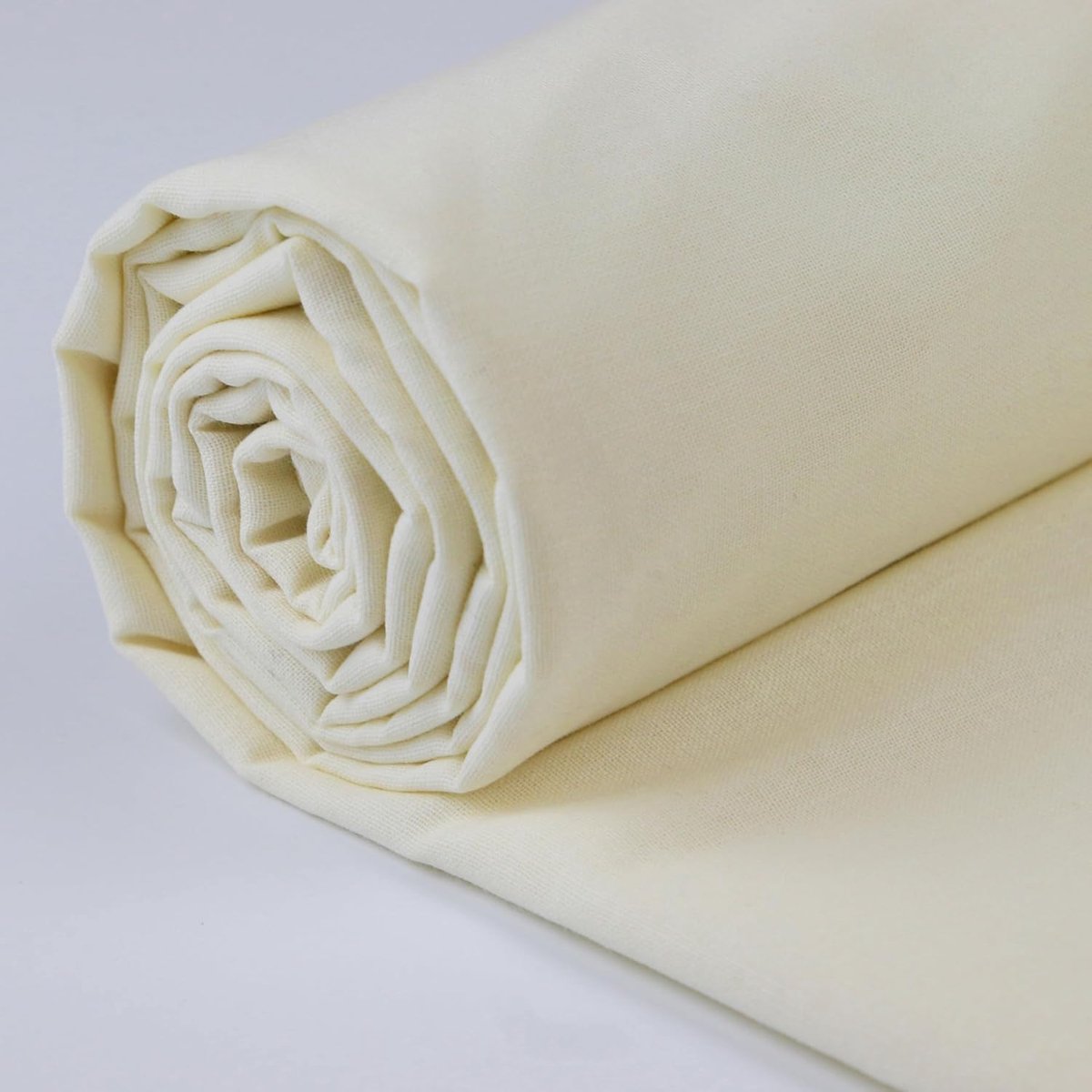 Stof - 150 cm breed - effen katoenen stof per meter - ideaal voor quilten, naaien, dressmaking, gordijnvoeringen, totes, beddengoed, kussenslopen - ivoor 2 meter