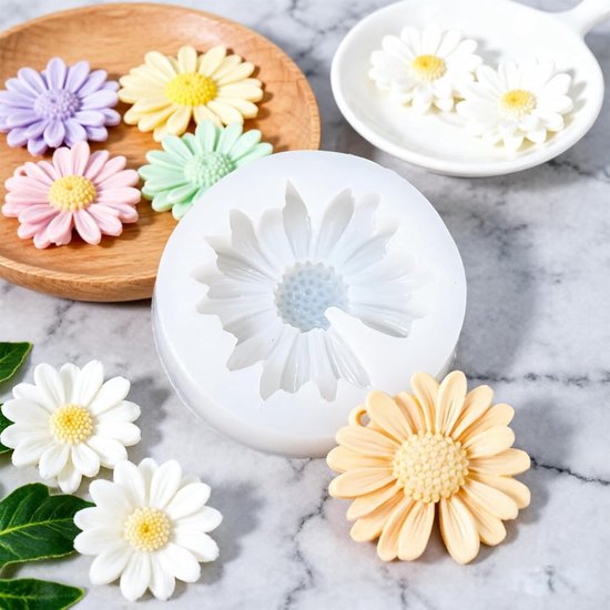3 stuks madeliefjes siliconen mal met gat, 6,9 cm, transparante bloemen, gietvormen, kaarsen, siliconen vorm voor doe-het-zelf kaarsen, hars en knutselprojecten, madeliefjesbloemvorm, herbruikbaar — afbeelding 4