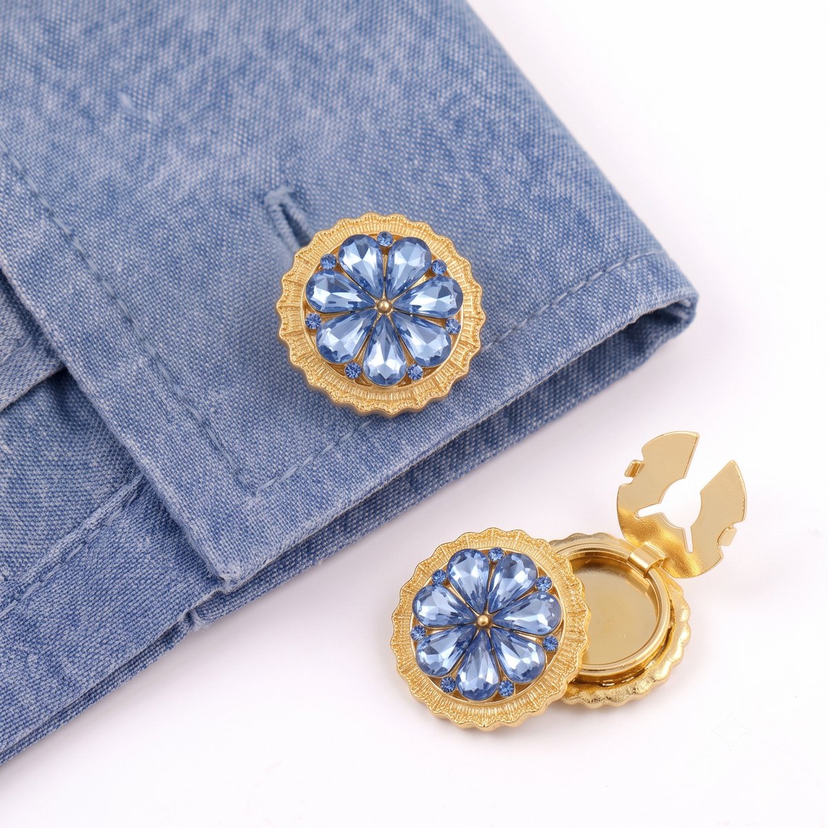 Button Covers Set van 2 - Knoop Covers voor Overhemden & Blouses - Met Bloem Motief van Kristalsteentjes - Manchetknopen Alternatief - Accessoires Cadeau - Blauw