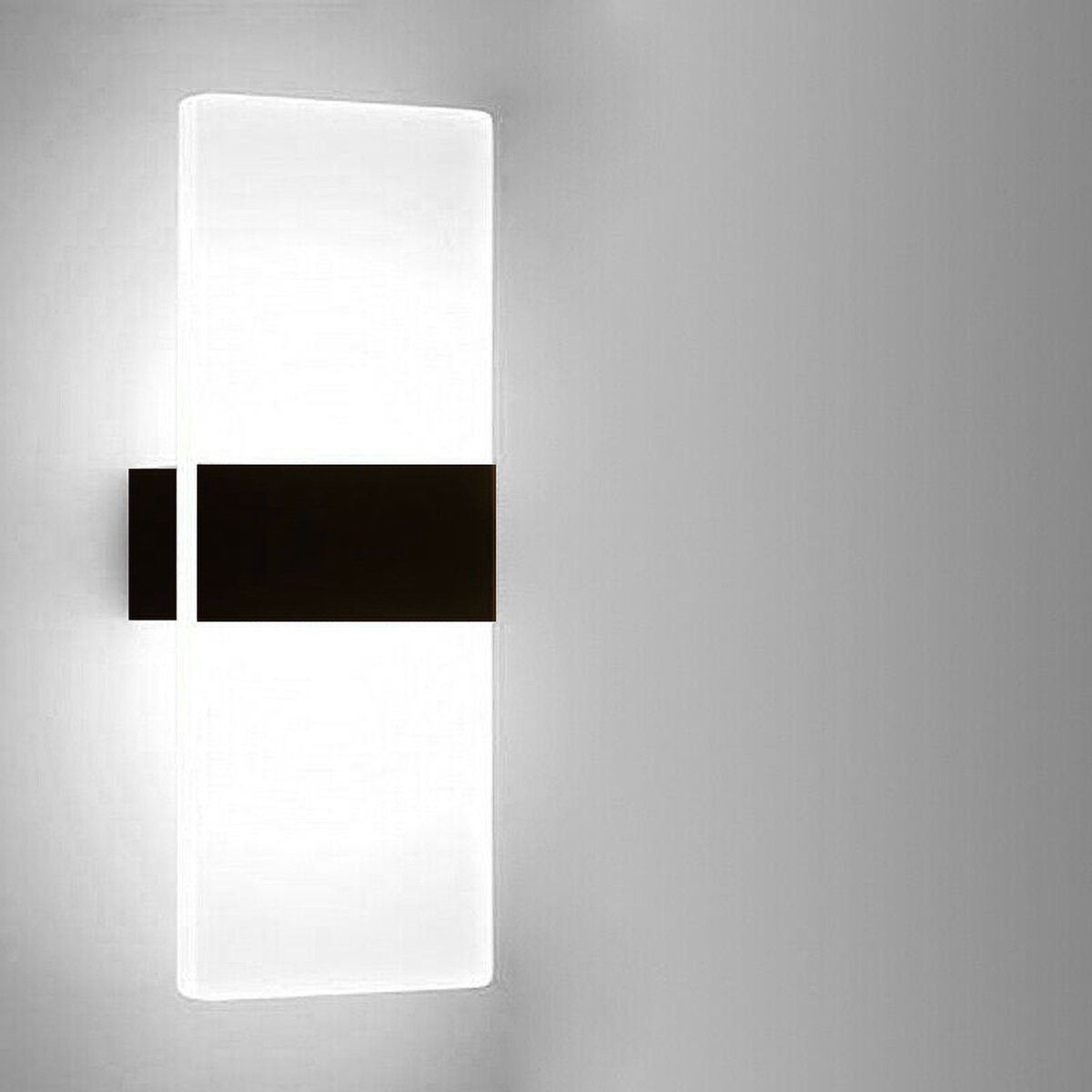 LED-wandlamp - Nachtlampje voor de slaapkamer - Wandlamp voor de hal - Trapverlichting - Plafondlamp - Balkonlamp - Met lichteffect - 29 x 11 x 0,9 cm - 6W - Wit licht - Per stuk