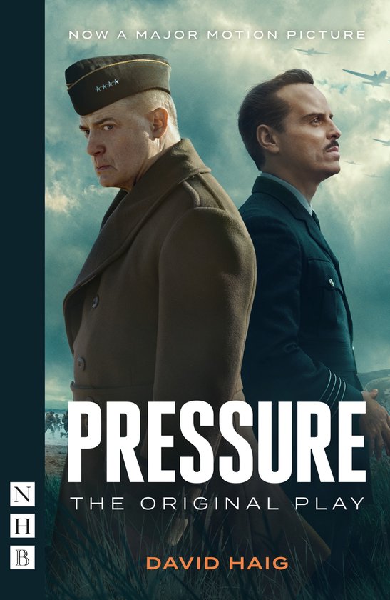 Couverture du livre 'Pressure: The Original Play' avec deux hommes en uniforme militaire et des avions dans le ciel.