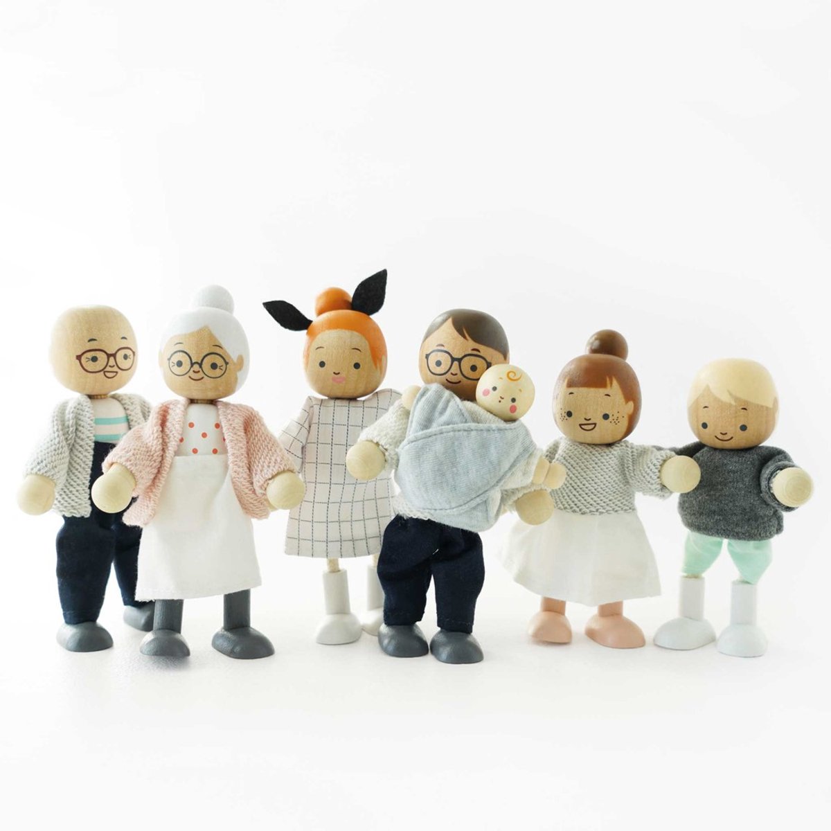 Le Toy Van My Doll Family NEW LOOK.
