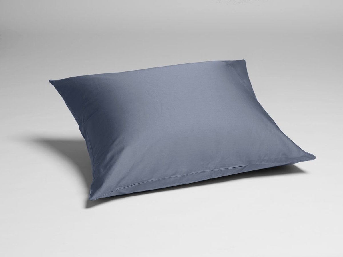 Yumeko kussensloop katoen satijn misty blauw 65x65 - Bio, eco & fairtrade - 1 stuk