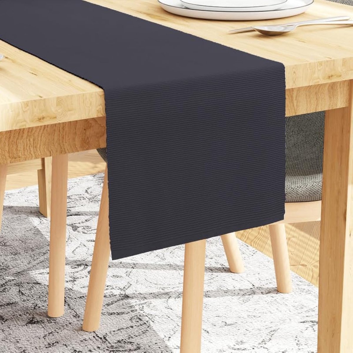 Huizen Geribbelde Tafelloper voor 8-zits Eettafel - Effen grijs, gemaakt van fijn katoen 33x250 cm, voor thuis, cafés, restaurants en hotels - wasbaar in de machine