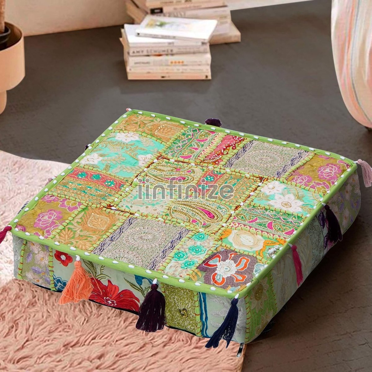 Kussenhoes patchwork 55x55 cm - katoen lichtgroen - met kwastjes - ideaal voor kinderkamer - SnelShoppen