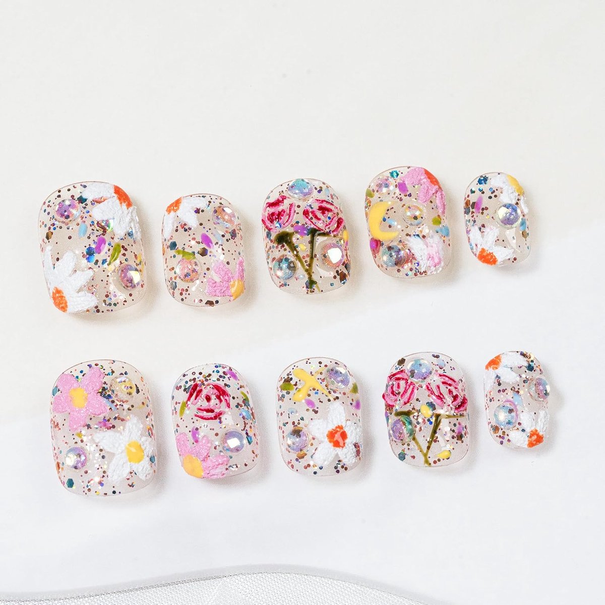 Kunstnagels kort - handgemaakt - roze bloemen design - elegant en vrouwelijk - ShopVlot