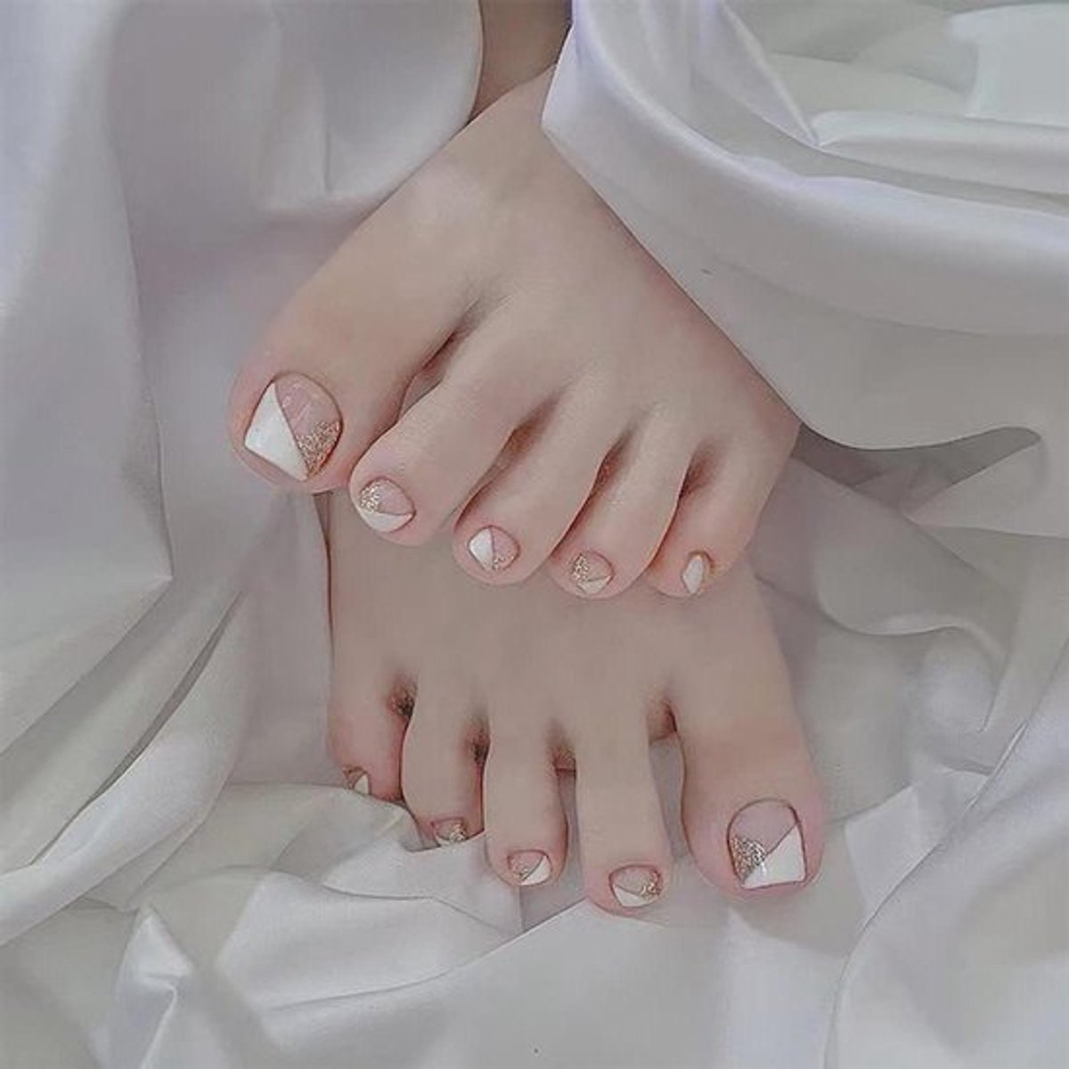 Inovra Plus Nep Teennagels Goud en Blauw Ontwerp
