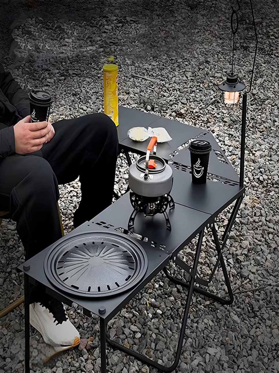 Opklapbare barbecuetafel met grillrooster en lampenstandaard draagbare campingtafel lichtgewicht metalen barbecuetafel geschikt voor buitenactiviteiten kamperen picknicks en barbecues zwart
