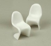 Schulcz Maquettebouw Panton chairs+table 1:25 4st