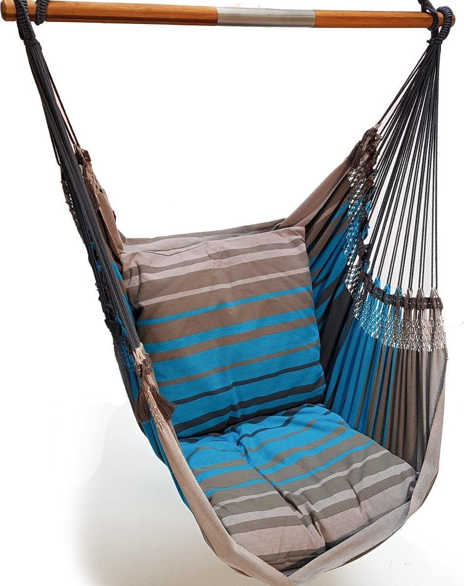 Hangstoel Tiburon Laguna geleverd met 2 comfortabele kussens en afgewerkt met hoogwaardige macramé, wat een speciale charme geeft aan deze hangstoel