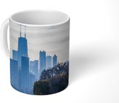 Mok - Skyline van Chicago met de Willis Tower in de mist in de herfst - 350 ML - Beker
