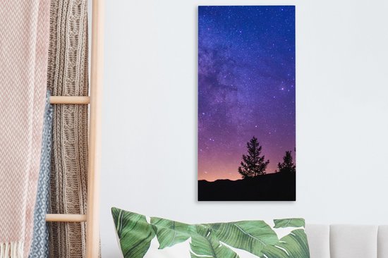 Tableau sur toile Voie lactée violette sur une zone montagneuse - 20x40 cm - Décoration murale