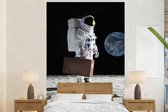 Behang - Fotobehang Astronaut - Koffer - Maan - Breedte 170 cm x hoogte 260 cm