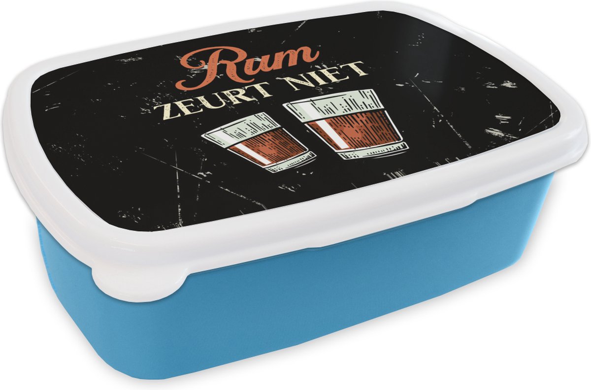 Broodtrommel Blauw - Lunchbox - Brooddoos - Rum - Glazen - Tekst - 18x12x6 cm - Kinderen - Jongen